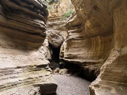 2-Day Hell’s Gate, Boat Ride & Crescent Island Safari – A Thrilling Adventure in Nature